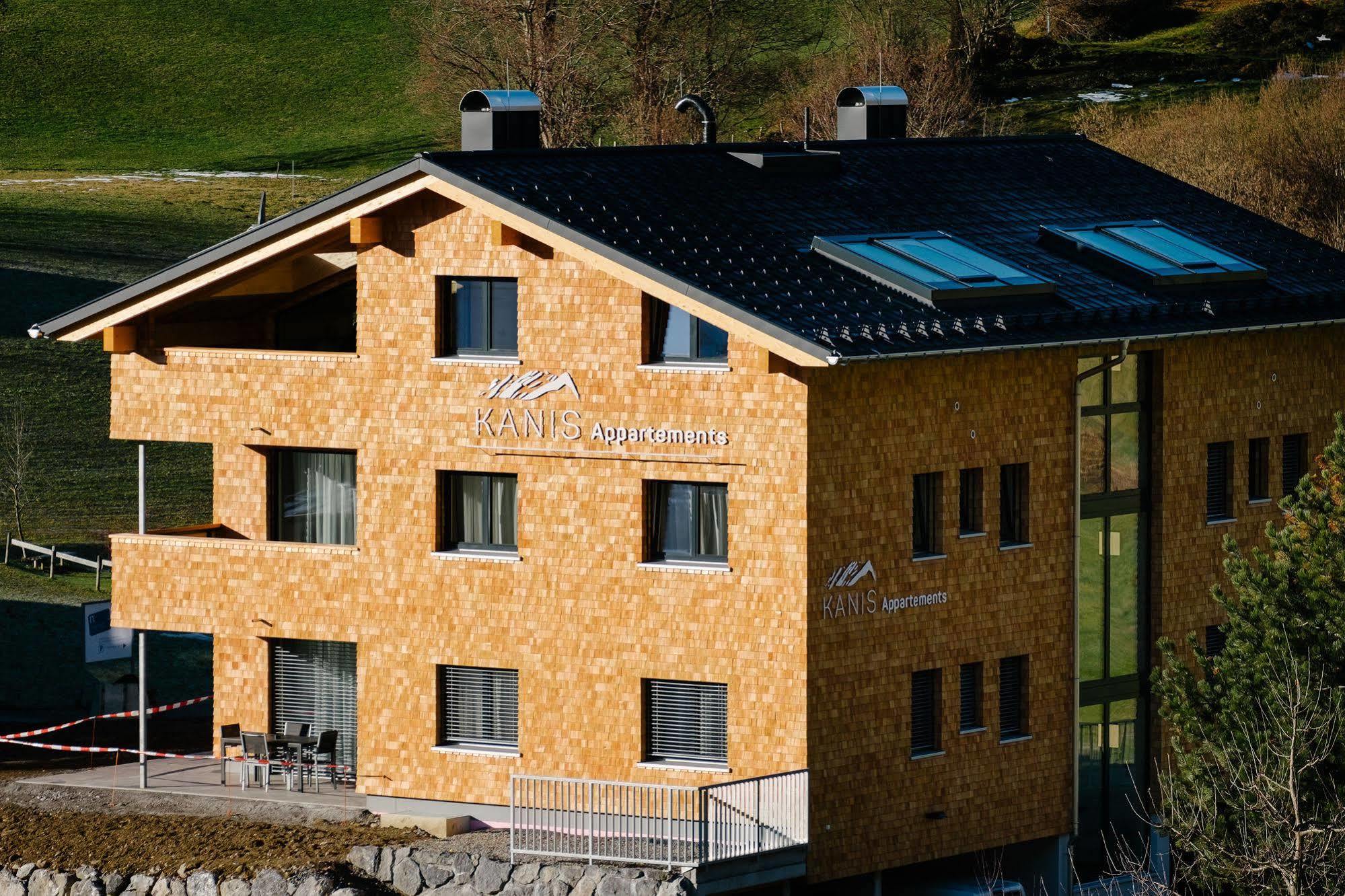 Kanis Appartements Schoppernau Exteriör bild