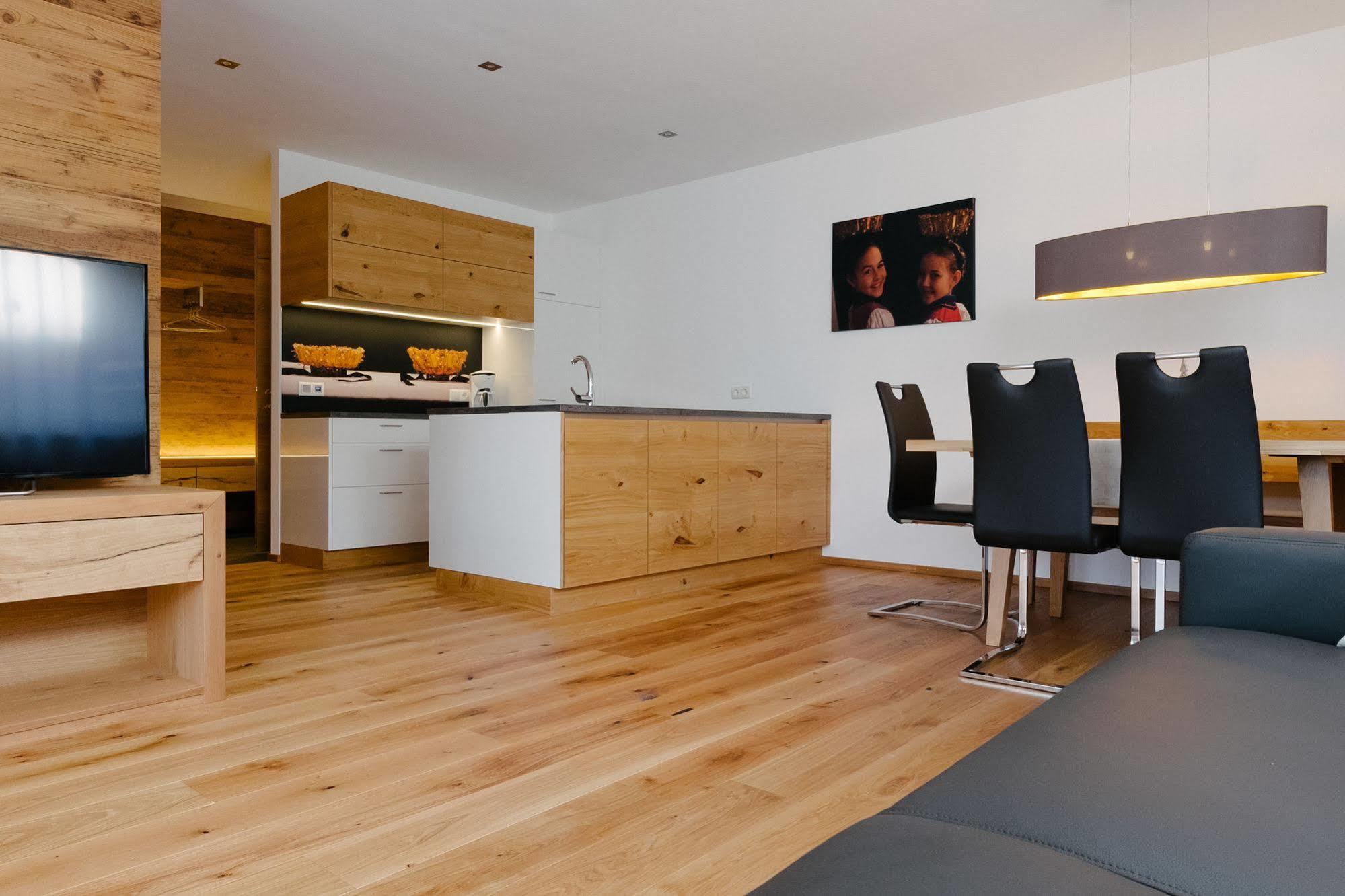 Kanis Appartements Schoppernau Exteriör bild